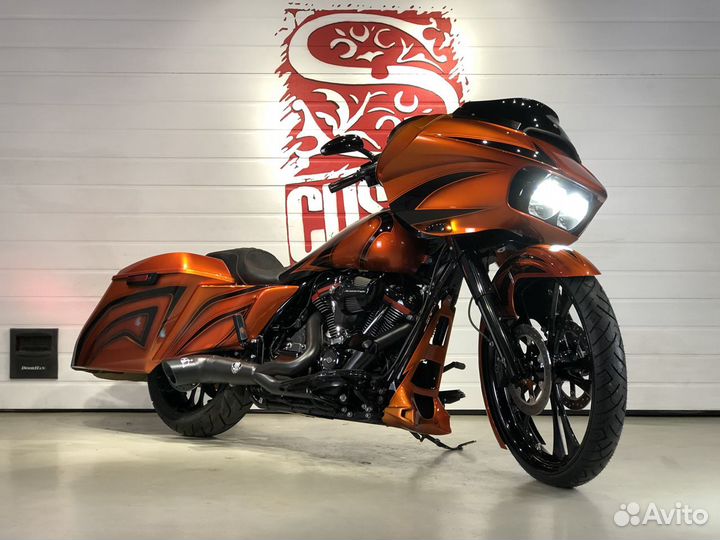 Custom Harley Davidson Road Glide CVO, 10000км,18'