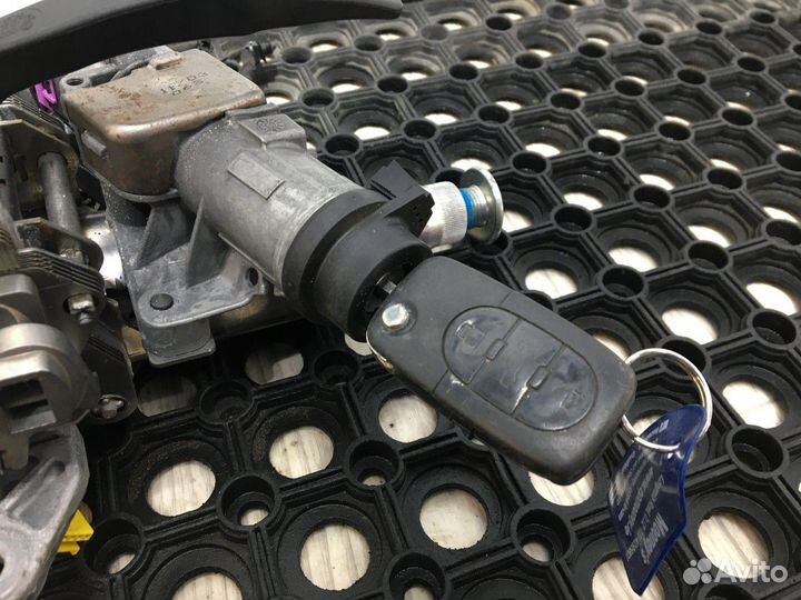 Колонка рулевая Audi A4