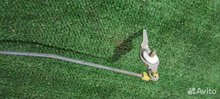 Личинка с тягой замка багажника ниссан максима а32