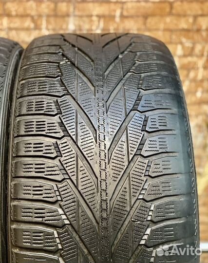 Nokian Tyres Hakkapeliitta R2 SUV 295/40 R21