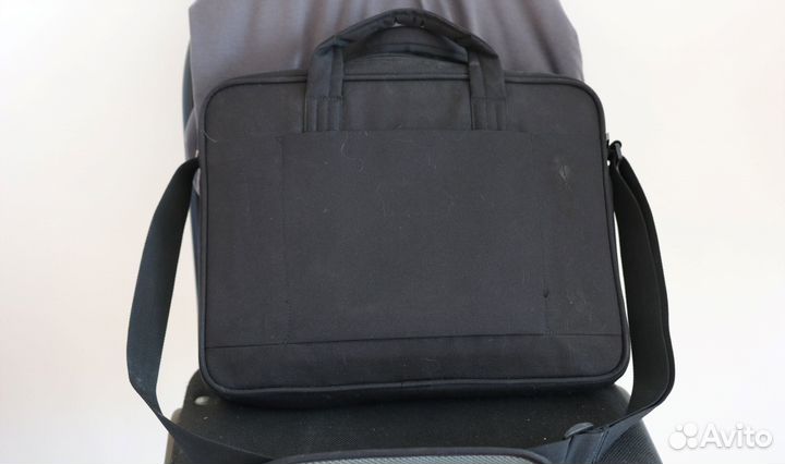 Полностью рабочий ноутбук с сумкой
