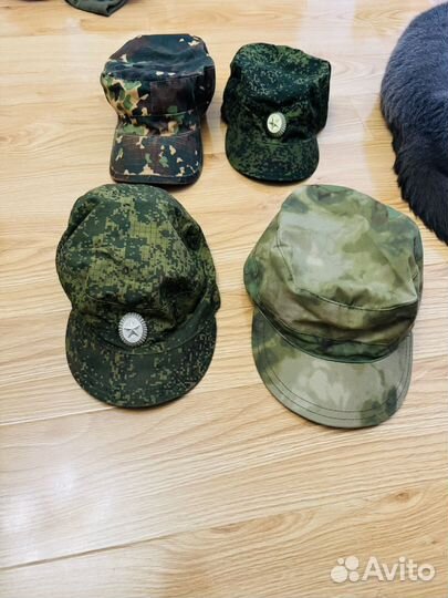 Кепки военные