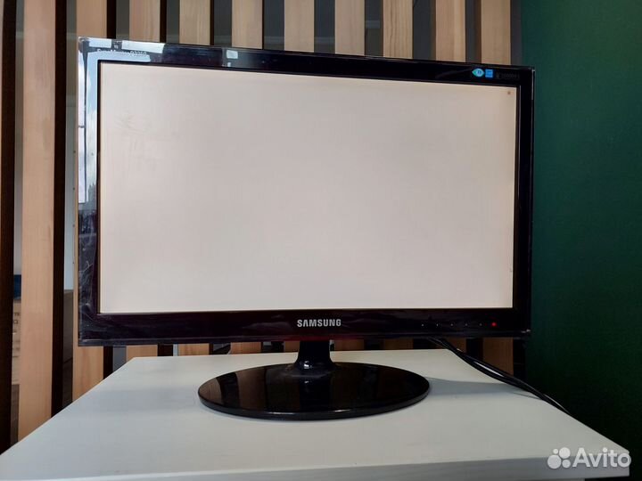 Монитор Samsung SyncMaster P2250, 21,5