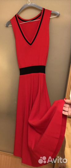 Платье трикотажное XS