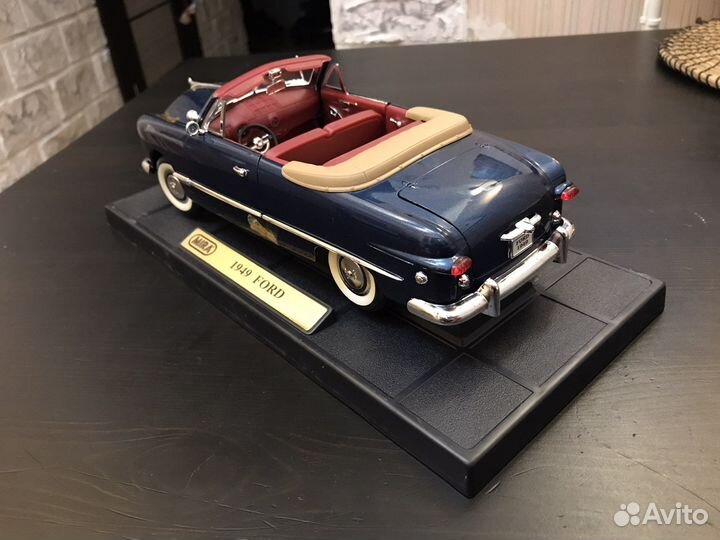 1949 Ford 1/18