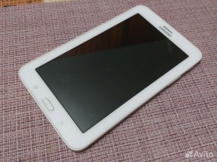 Планшет Samsung Galaxy Tab 3 7.0 Lite SM-T116
