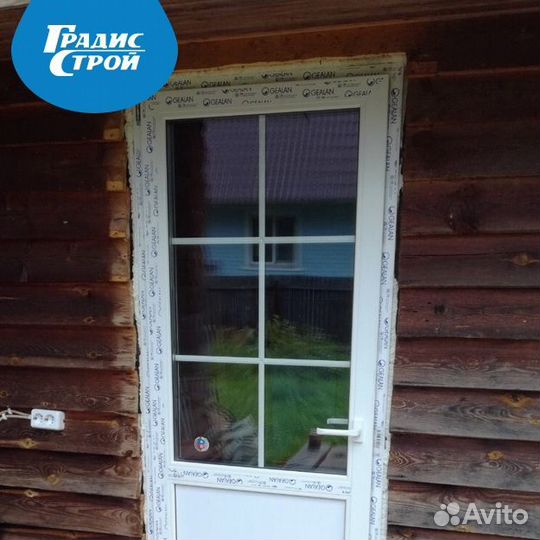 Дверь пластиковая входная