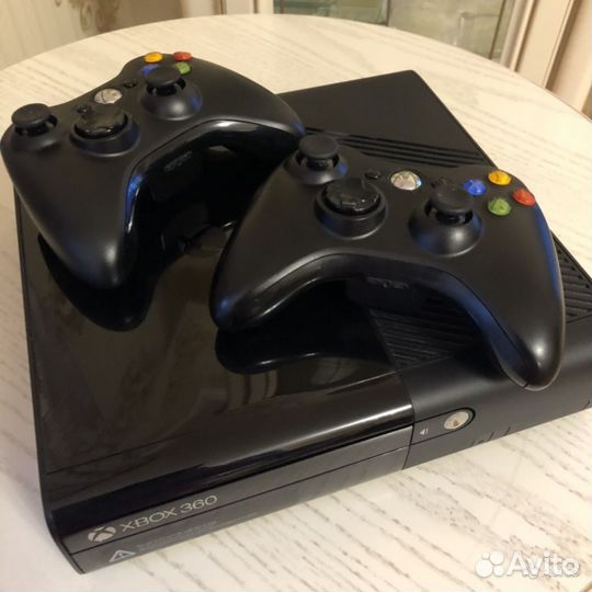 Xbox 360 e 500 GB