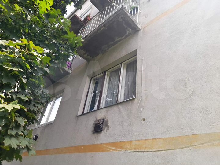 2-к. квартира, 54 м², 2/4 эт.