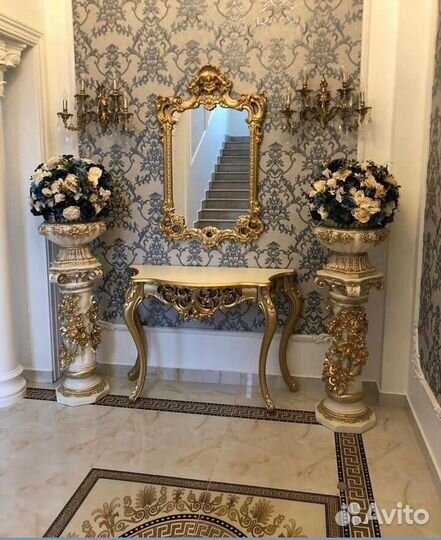 Консоль с зеркалом