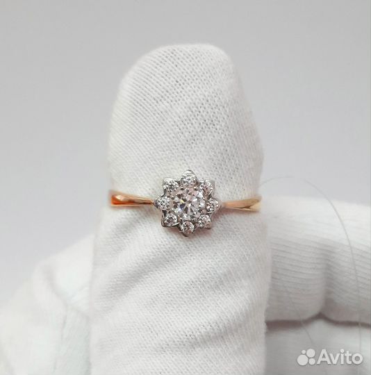 Золотое кольцо 585 пробы Цветок 17,5 р