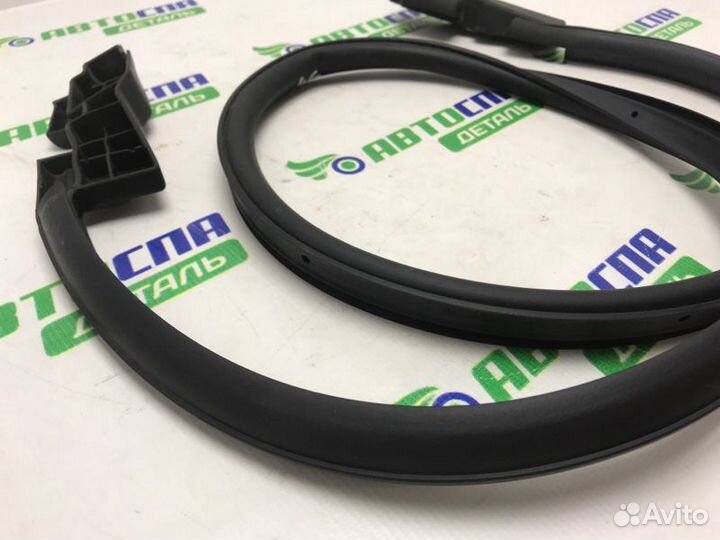 Уплотнитель жабо Mazda 3Bp хетчбек 5D бензин 2019