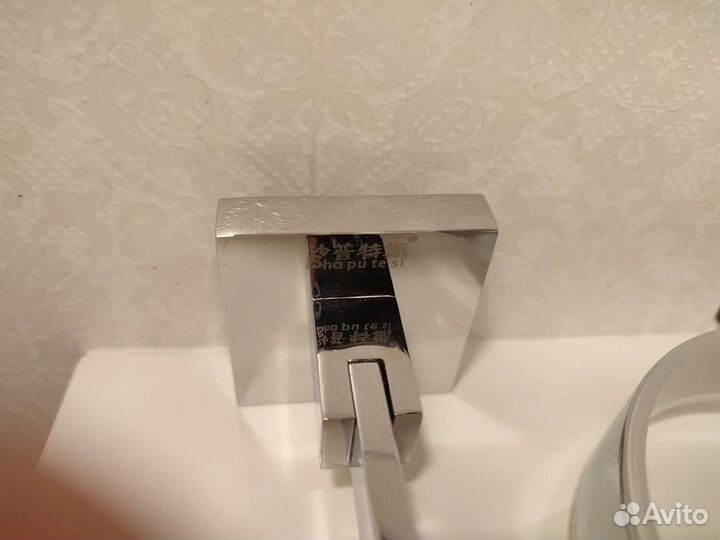 Держатель для фена