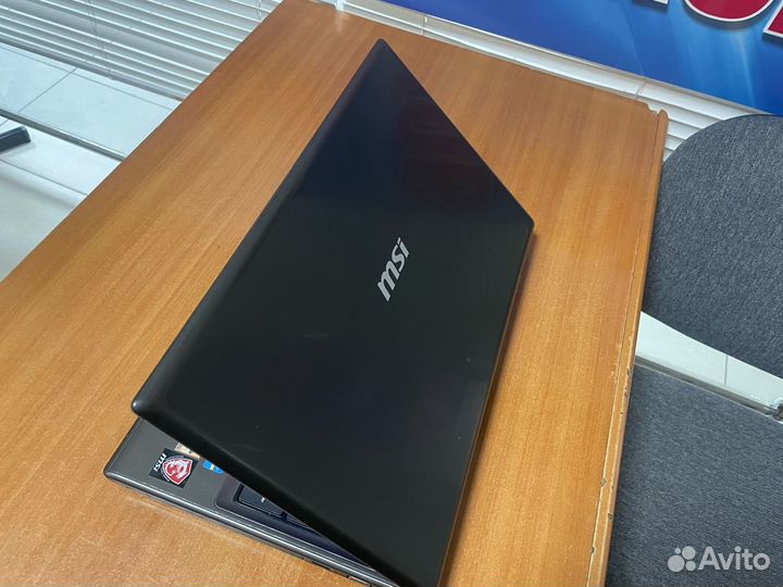 Игровой ноутбук MSI / i5 / ssd / geforce 2gb