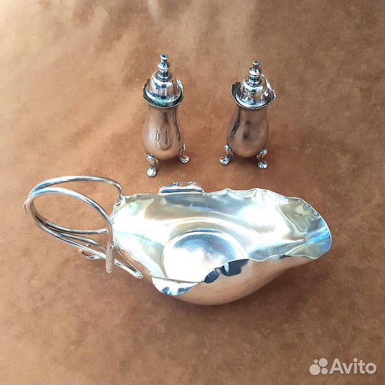 Старинные солонка перечница соусник серебрение Анг