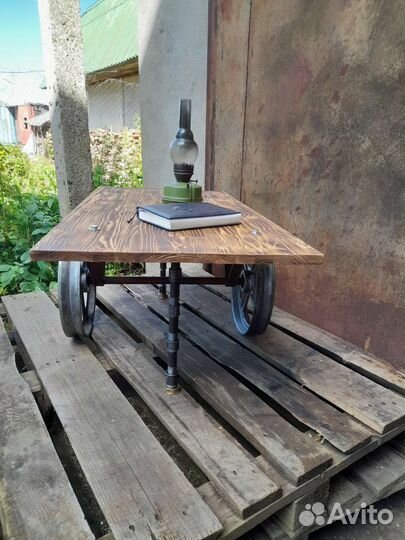 Журнальный стол в стиле лофт, индастриал