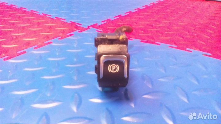 Кнопка стояночного тормоза Chevrolet equinox