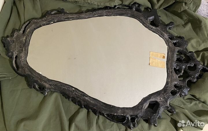 Зеркало старинное в раме