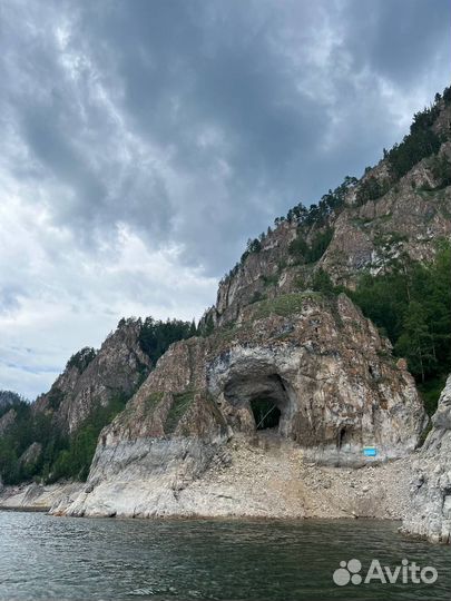 Прогулки на катере по Красноярскому морю(квх)