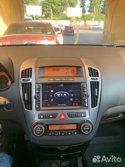 Магнитола Kia Ceed 1 с камерой заднего вида