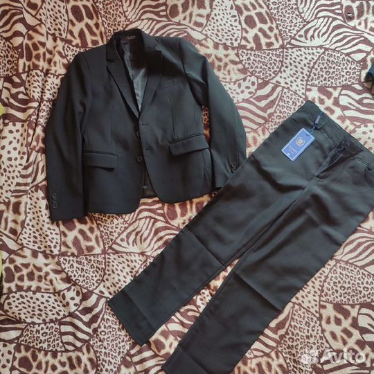 Костюм на мальчика 140