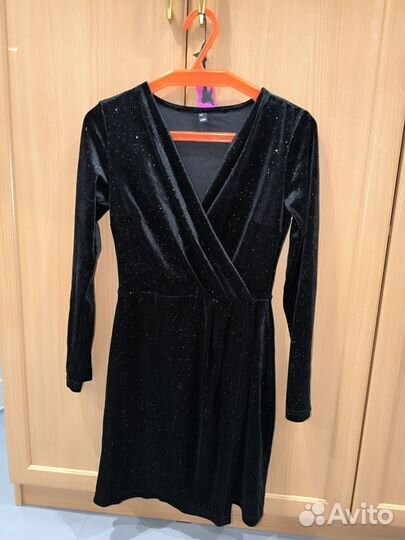 Нарядное платье женское на новый год