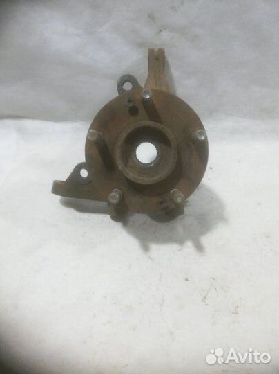 Кулак поворотный передний правый Kia Ceed 1