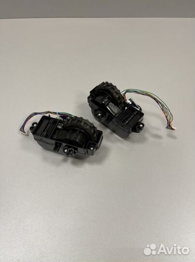 Колесо мотор для робота пылесоса Redmond RV-R310