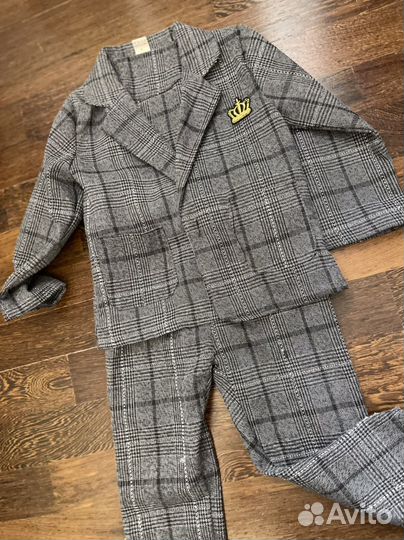 Костюм на мальчика 2-3 года