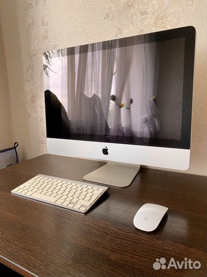 Apple iMac 21,5