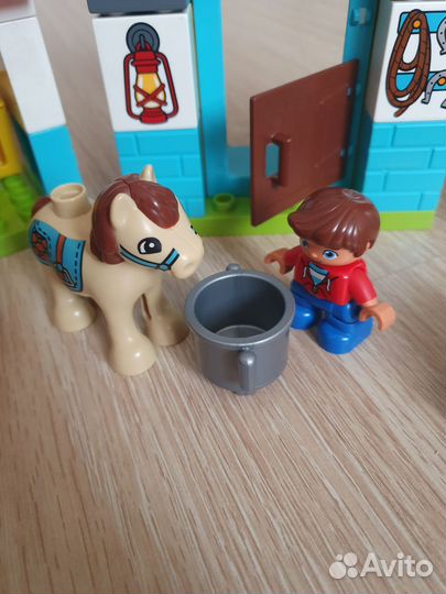 Lego duplo конюшня