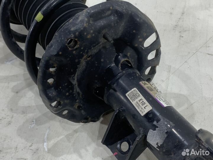 Стойка передняя левая KIA K5 DL3