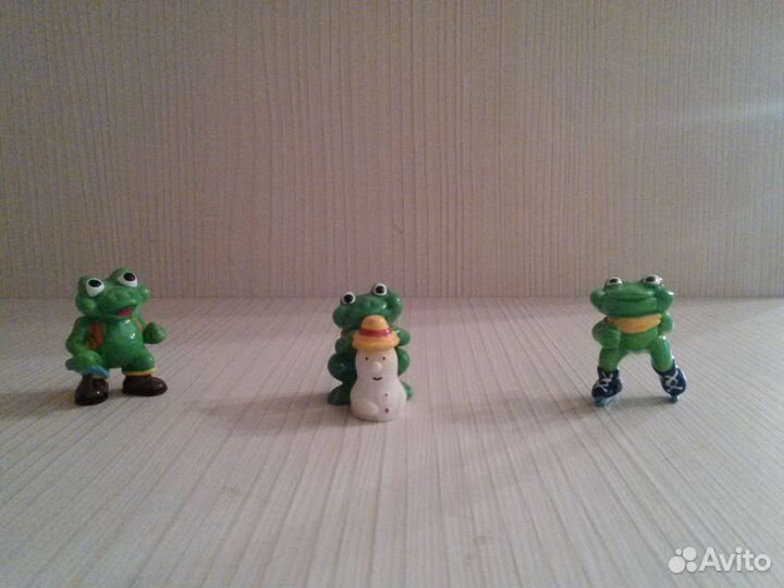 Фигурки и игрушки серий 90-х годов
