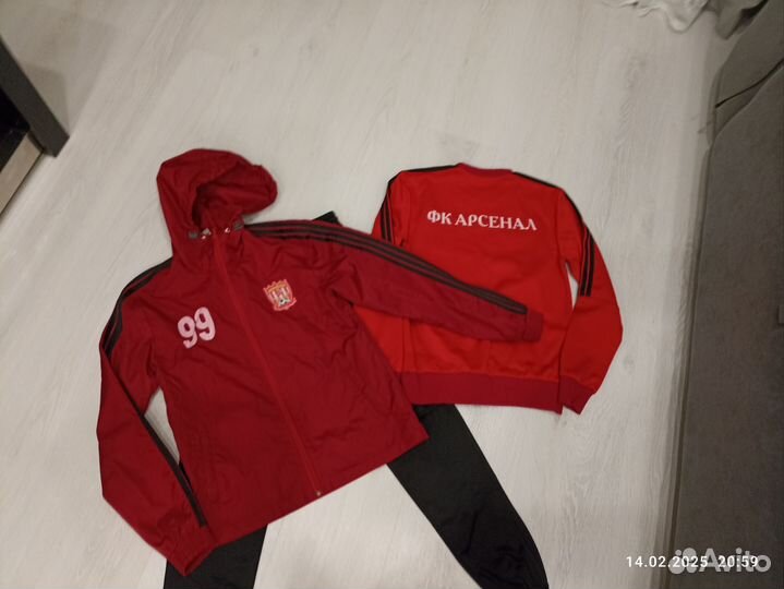 Спортивный костюм и ветровка 