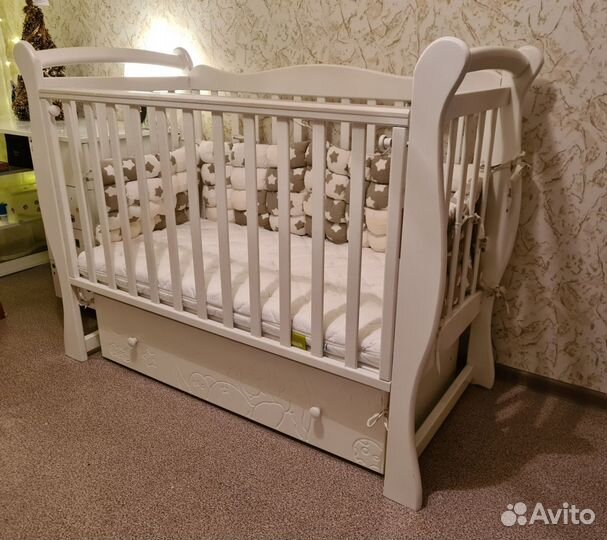 Кроватка для новорожденных
