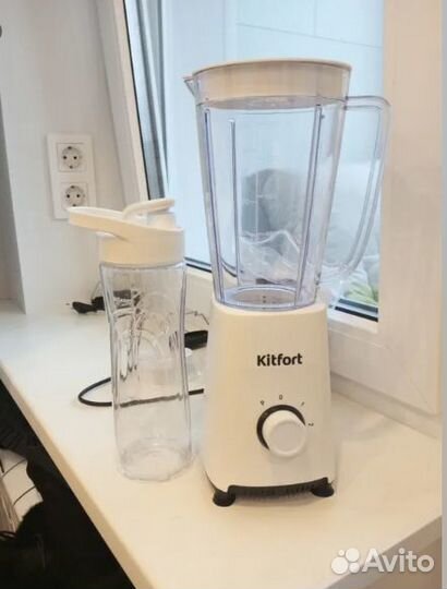 Блендер Kitfort кт-1380, 2 бутылки, кофемолка