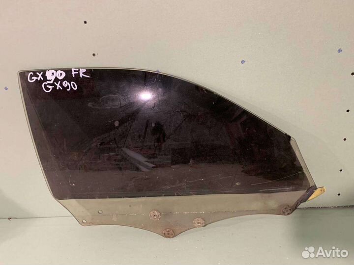 Стекло переднее правое Toyota Mark 2 GX90