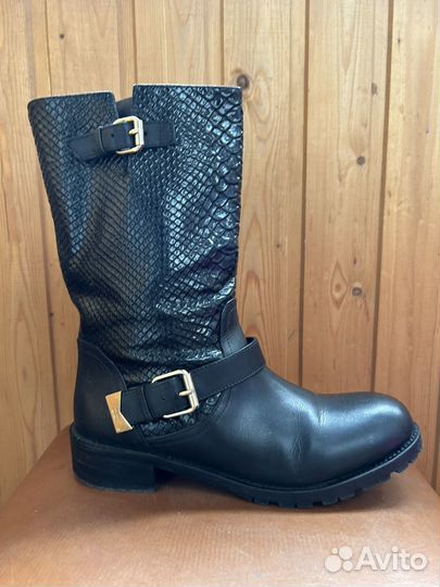 Сапожки женские