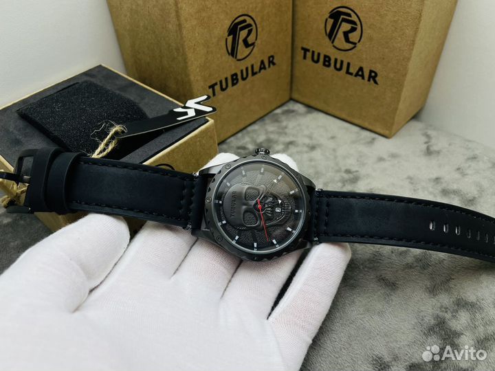 Часы tubular