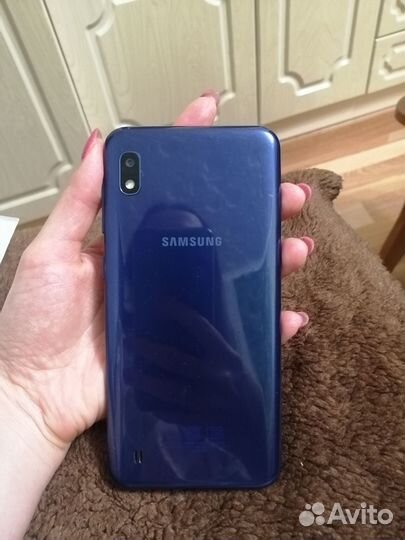 Samsung Galaxy A10, 2/32 ГБ