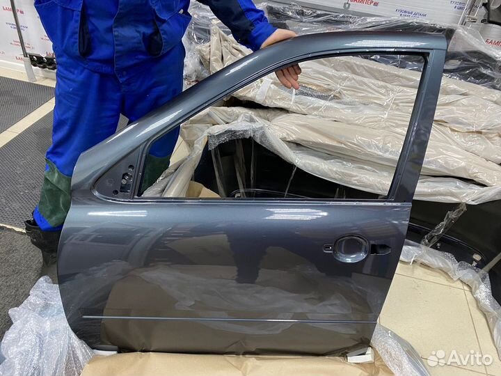 Дверь передняя левая Гранта Цвет Борнео 633