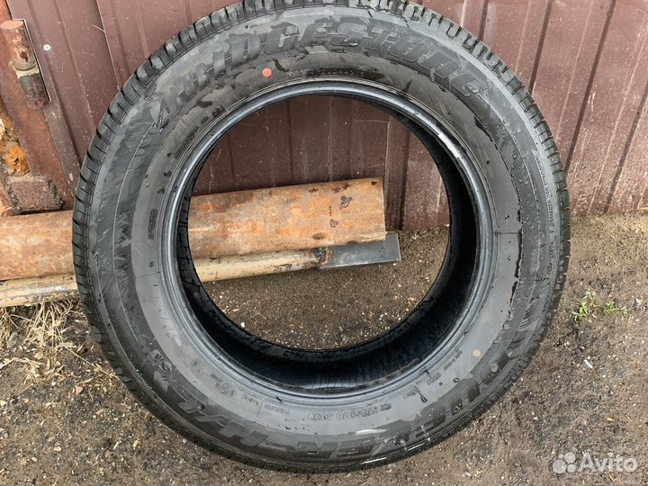 Bridgestone Dueler H/L 33 235/65 R18