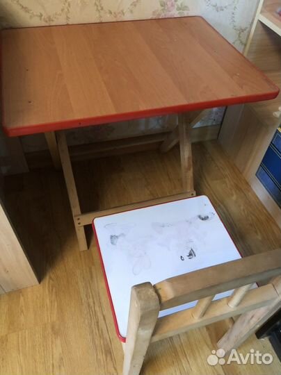 Детский столик и стульчик