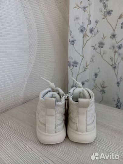 Ботинки демисезонные для девочки 22 размер