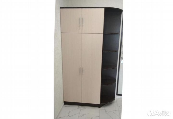 Шкаф с угловым завершением