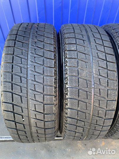 Bridgestone Blizzak Revo2 215/65 R16