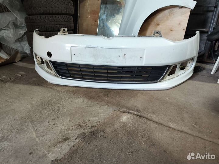 Бампер передний volkswagen polo передний