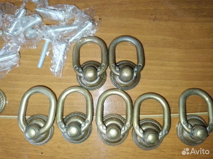 Мебельные ручки