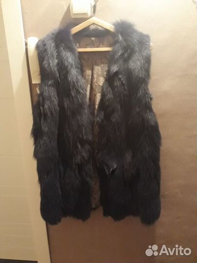 Меховая жилетка
