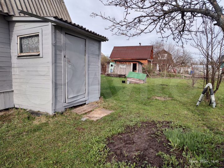 Дача 20 м² на участке 5 сот.